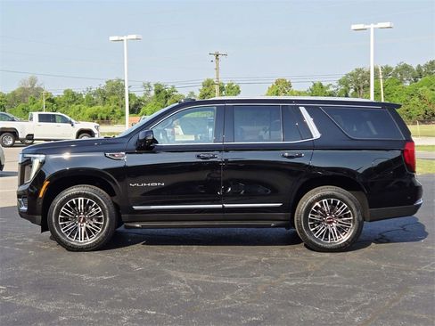 New 2025 GMC Yukon Elevation image 7