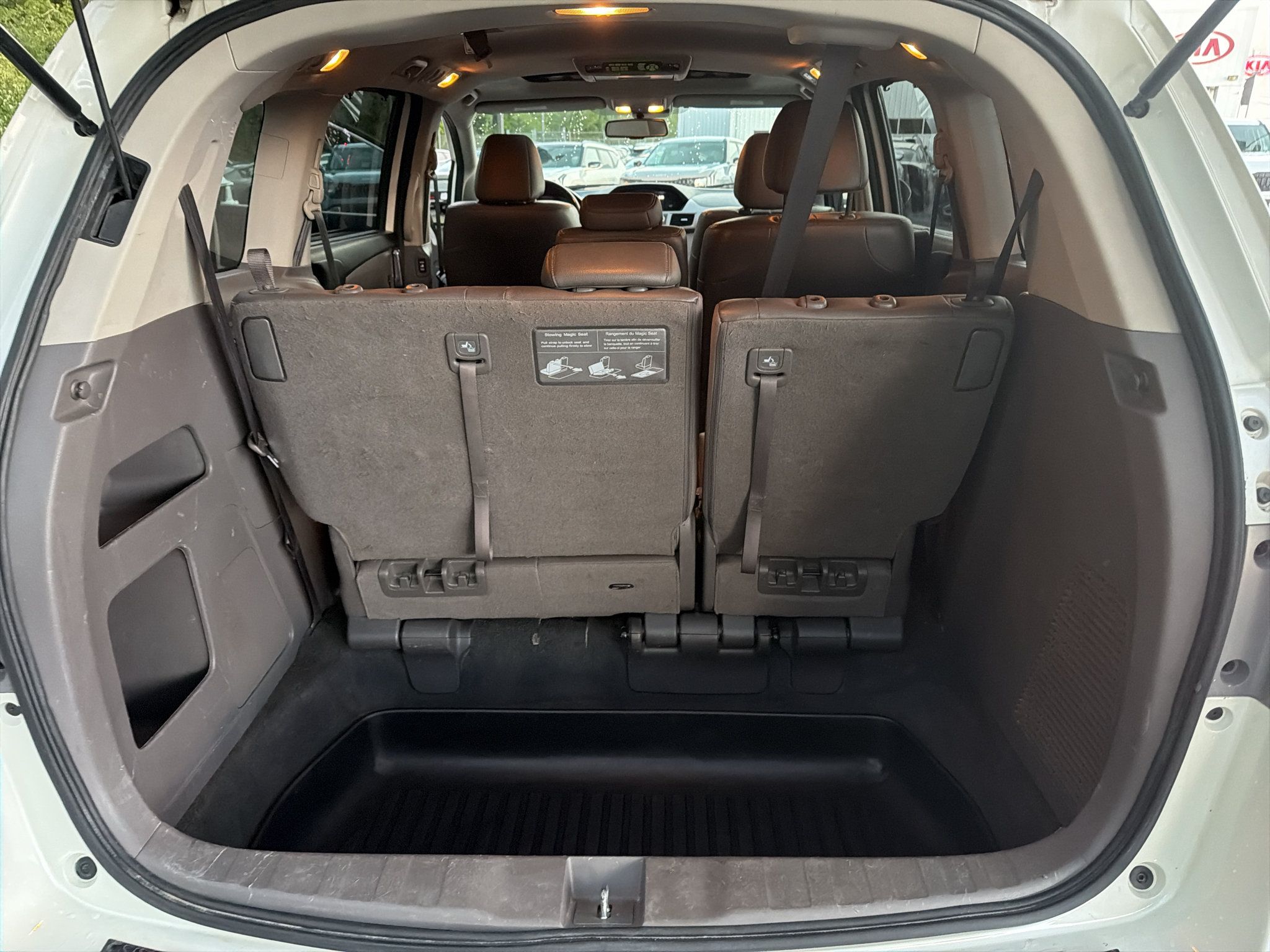 Used 2016 Honda Odyssey EX-L image 18