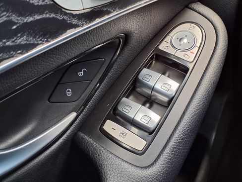 Used 2018 Mercedes-Benz GLC 300 image 20