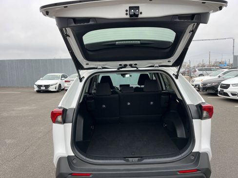 Used 2025 Toyota RAV4 LE image 30