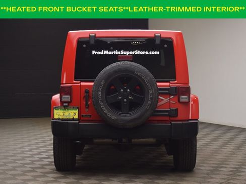Used 2015 Jeep Wrangler Unlimited Sahara image 9