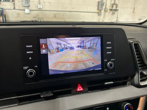 Used 2023 Kia Sportage LX image 23