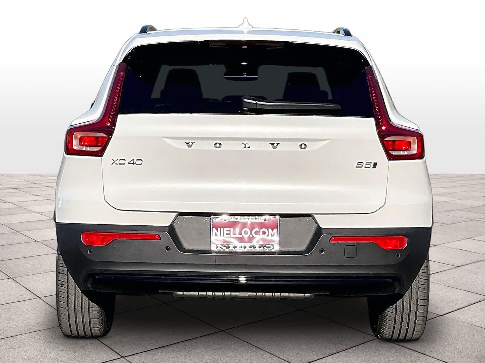 New 2026 Volvo XC40 B5 Plus w/ Protection Package Premier AWD/4WD image 6