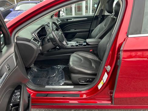 Used 2013 Ford Fusion Titanium w/ Titanium Driver Assist Pkg image 20