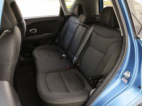 Used 2016 Kia Soul + w/ Designer's Package FWD image 28