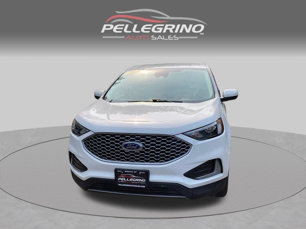 Used 2023 Ford Edge SEL AWD/4WD image 10