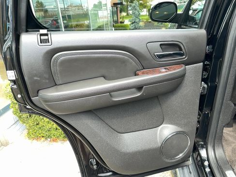 Used 2013 GMC Yukon Denali AWD/4WD image 20