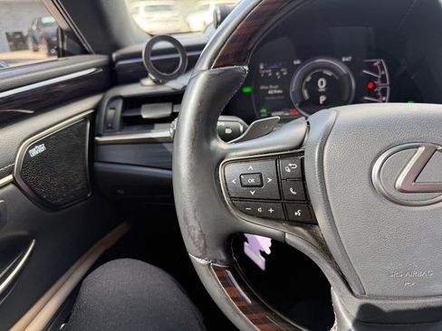 Used 2021 Lexus ES 300h w/ Accessory Package FWD image 7