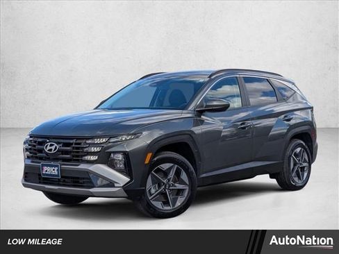 Used 2025 Hyundai Tucson SEL AWD/4WD image 1