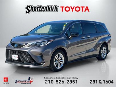 Certified 2022 Toyota Sienna XSE