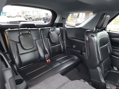 Used 2023 Ford Explorer XLT w/ Equipment Group 202A image 14