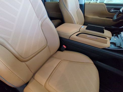 New 2026 INFINITI QX80 Luxe w/ Exterior Package RWD image 25