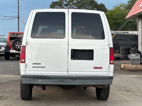 Used 2005 GMC Safari w/ Convenience Package RWD image 7
