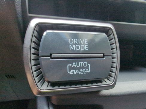 Certified 2026 Toyota RAV4 SE AWD/4WD image 39