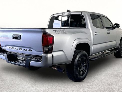 Used 2020 Toyota Tacoma SR w/ SR Convenience Package RWD image 2