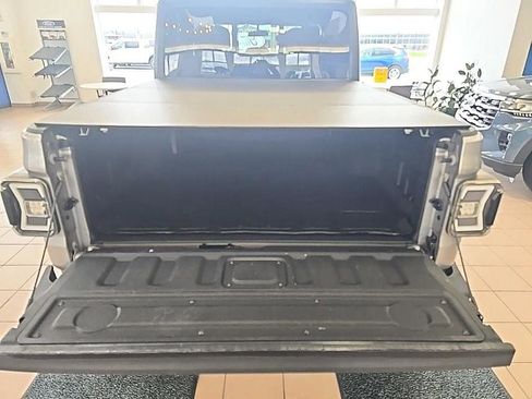Used 2020 Jeep Gladiator Sport AWD/4WD image 28