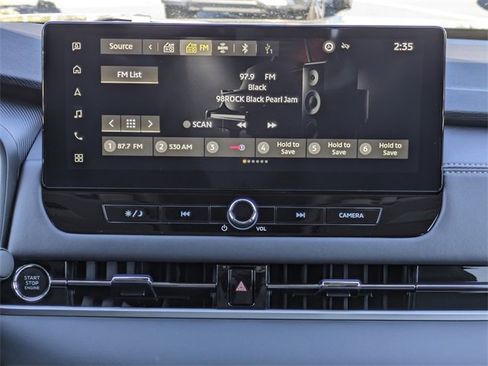 New 2025 Mitsubishi Outlander SE image 19