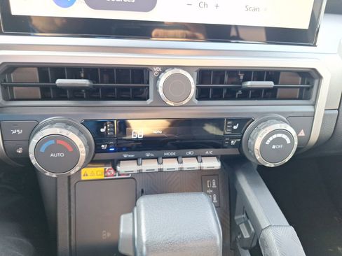 Used 2025 Toyota 4Runner TRD Sport Premium image 26