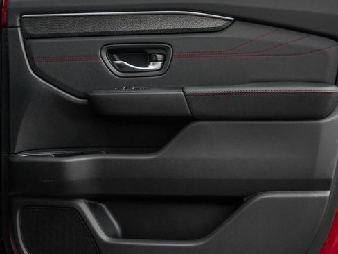 New 2026 Honda Pilot Black Edition image 10