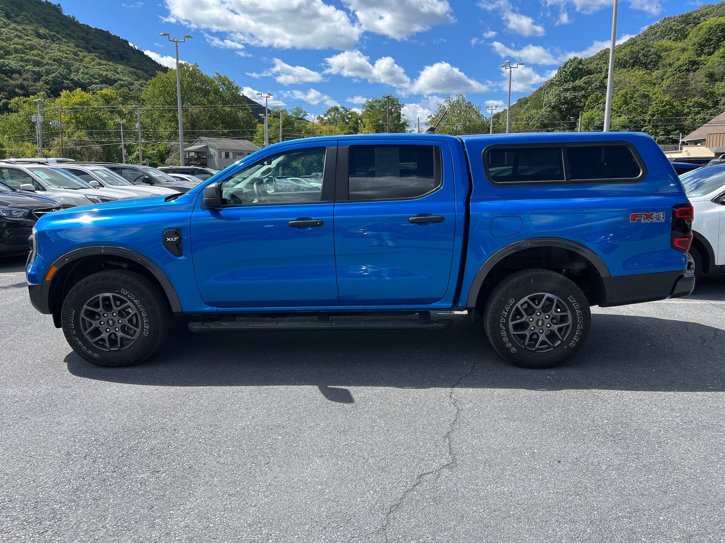 Certified 2024 Ford Ranger XLT w/ FX4 Off-Road Package AWD/4WD image 11