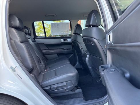 Used 2025 Hyundai Santa Fe SEL image 28