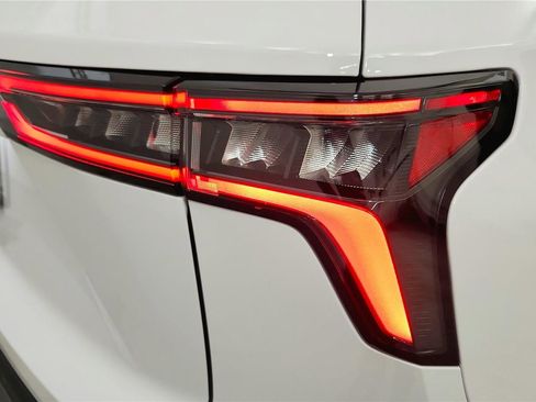 New 2026 Chevrolet Equinox LT FWD image 15