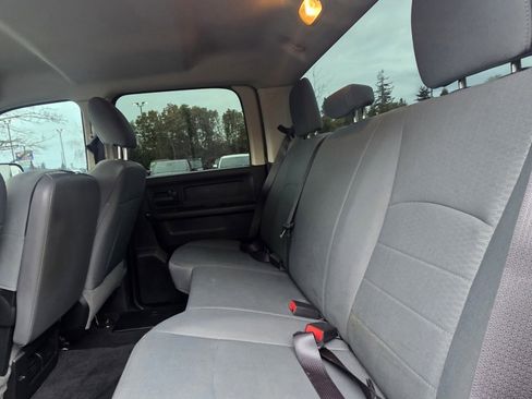 Used 2017 RAM 2500 Tradesman w/ Chrome Appearance Group image 12