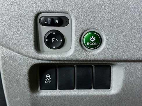 Used 2016 Honda Pilot EX image 17