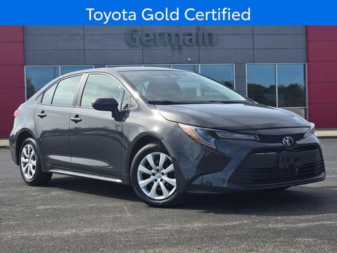 Certified 2025 Toyota Corolla LE FWD image 2