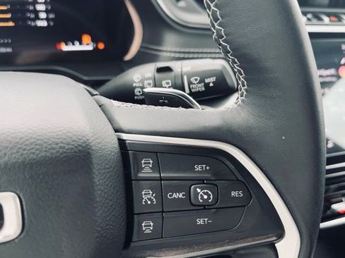 Used 2022 Jeep Grand Cherokee Altitude image 27