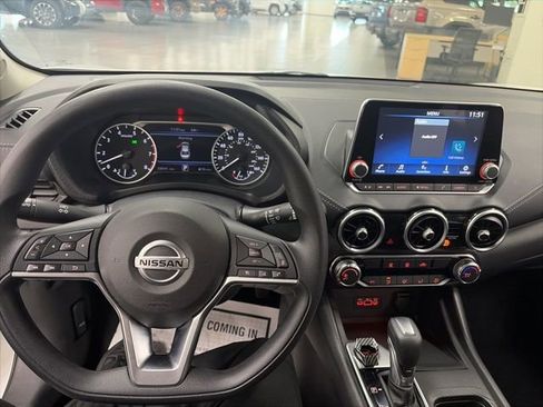 Used 2023 Nissan Sentra SV FWD image 15