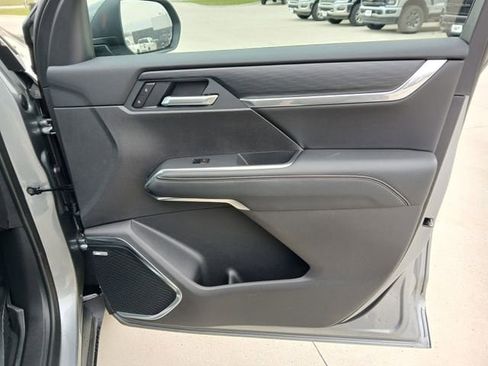 New 2026 GMC Acadia Elevation w/ LPO, Floor Liner Package AWD/4WD image 16