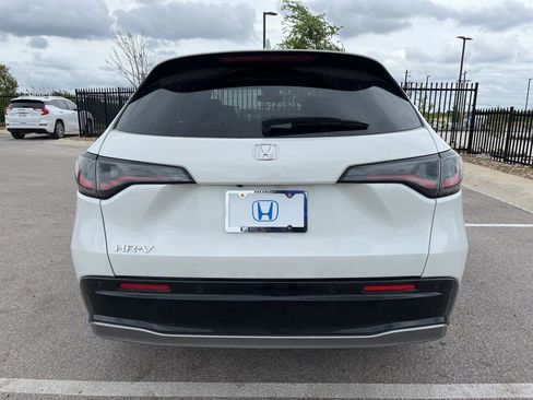 Certified 2023 Honda HR-V EX-L image 5