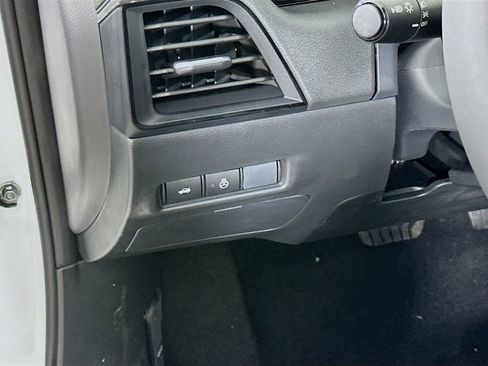 New 2026 Nissan Sentra SV w/ SV Convenience Package FWD image 15