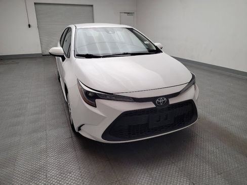 Used 2022 Toyota Corolla LE image 14