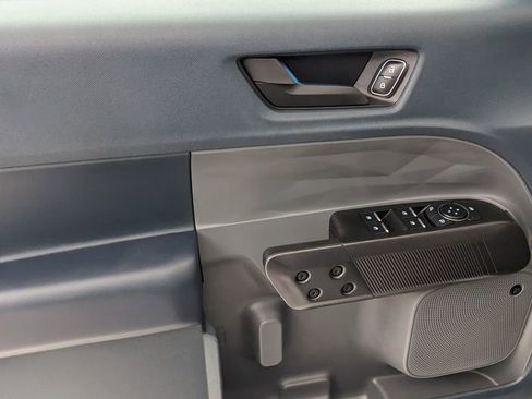 Certified 2025 Ford Maverick Lariat w/ Black Appearance Package image 26