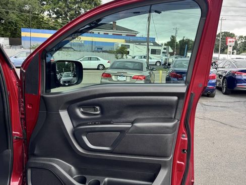 Used 2019 Nissan Titan S w/ S Utility Package image 19