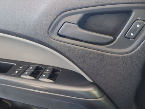 Used 2016 GMC Canyon 2WD Crew Cab 128.3 w/ Convenience Package image 26