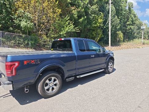 Used 2016 Ford F150 Lariat w/ Equipment Group 502A Luxury AWD/4WD image 3