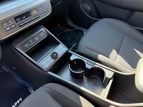 Certified 2024 Hyundai Kona SEL FWD image 13