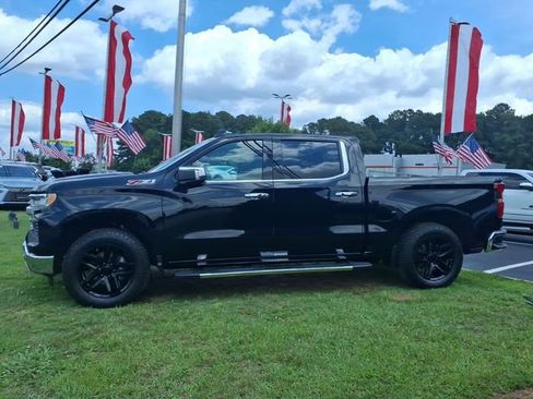 Used 2024 Chevrolet Silverado 1500 LTZ w/ LTZ Premium Package AWD/4WD image 3