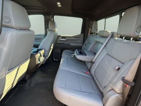 Used 2025 Chevrolet Silverado 1500 LTZ w/ LTZ Premium Package image 20