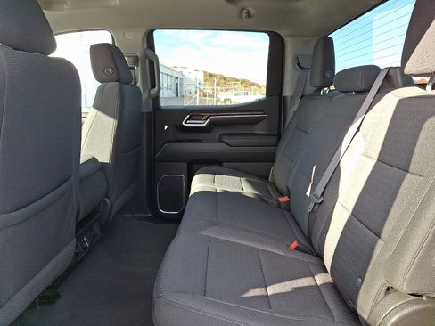 Used 2022 Chevrolet Silverado 1500 LT image 10