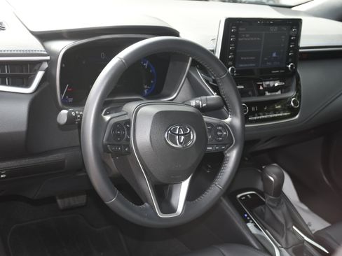 Used 2021 Toyota Corolla XSE image 8