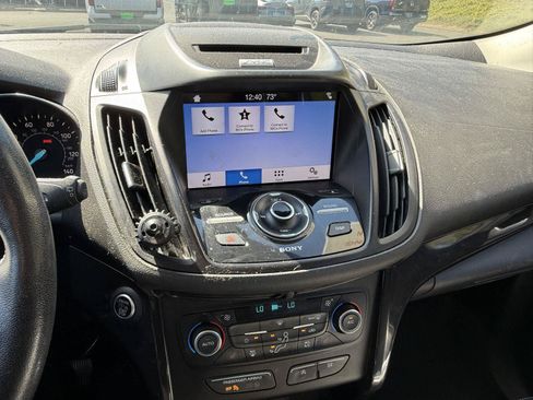 Used 2017 Ford Escape Titanium AWD/4WD image 16
