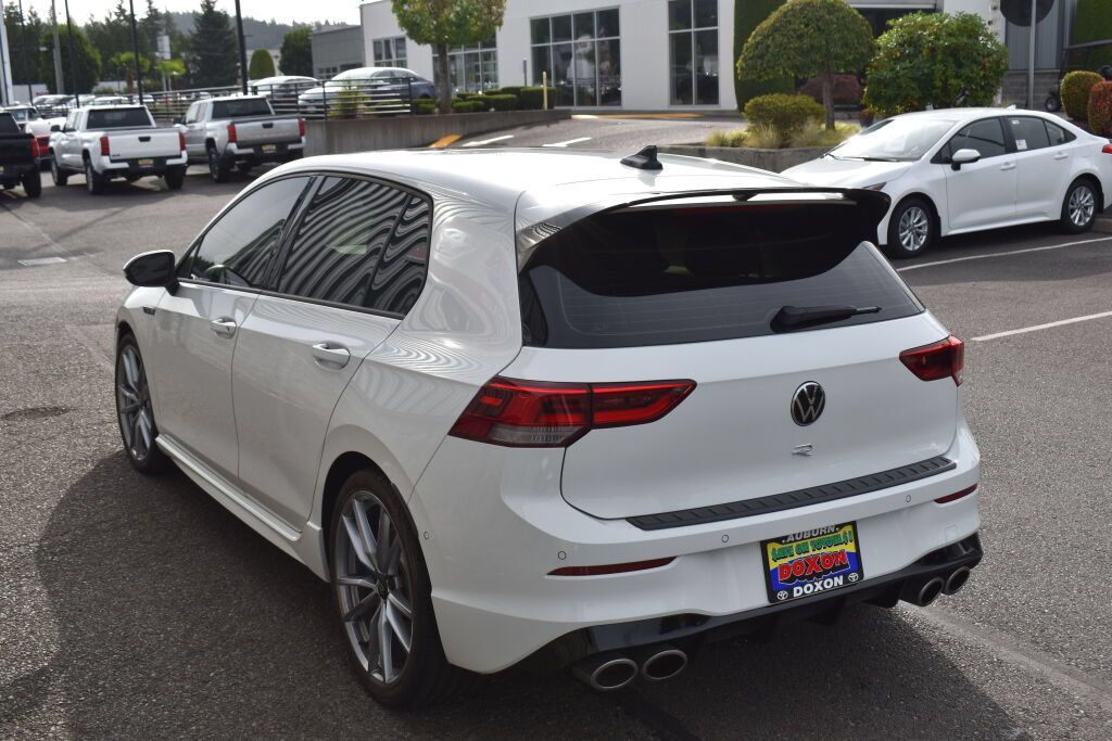 Used 2024 Volkswagen Golf R AWD/4WD image 7