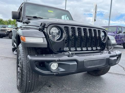 Used 2023 Jeep Gladiator Sport AWD/4WD image 64