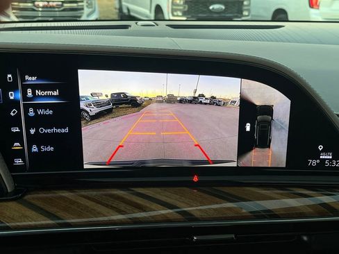 Used 2022 Cadillac Escalade ESV Premium Luxury Platinum image 29