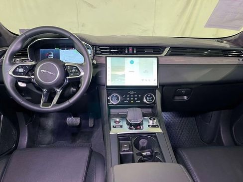 Used 2023 Jaguar F-PACE S AWD/4WD image 27