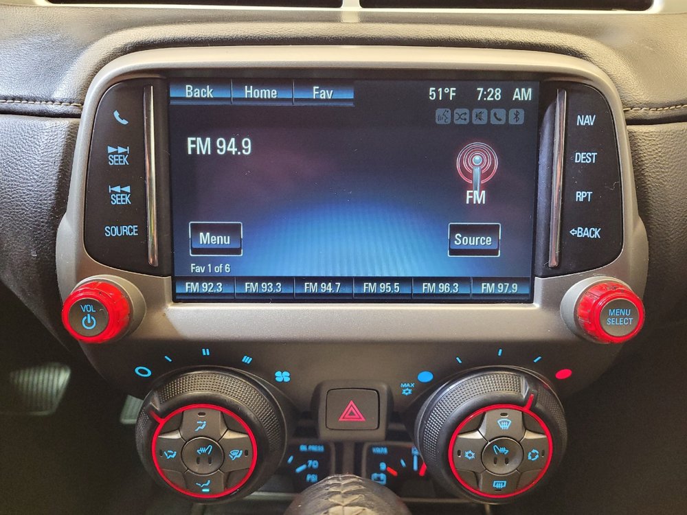Used 2015 Chevrolet Camaro LT RWD image 25